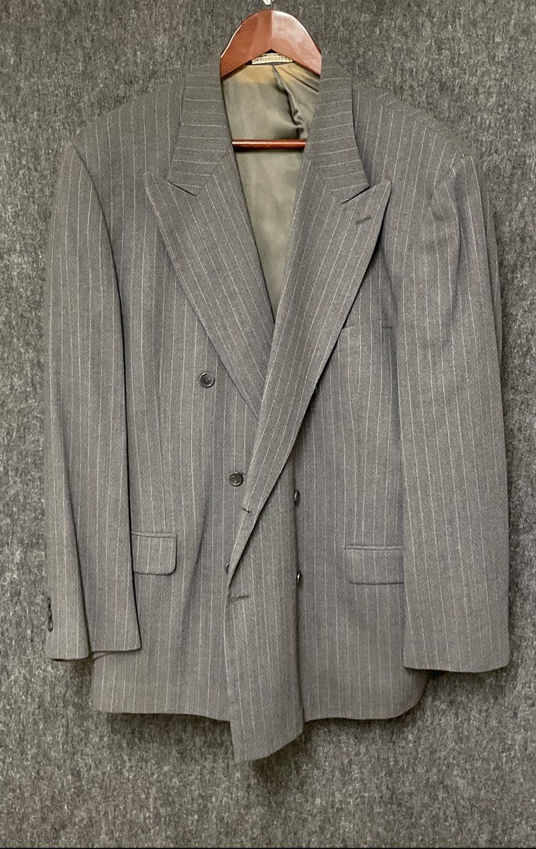 Vintage 90s Ungaro Paris Men's Gray Pinstripe Double Breasted Wool Blazer Sz 44R