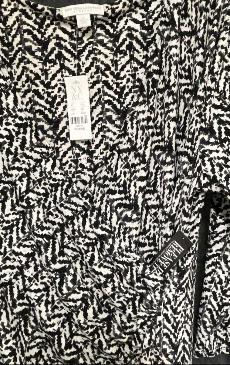 New York & Company Women's Black White Chevron Faux Wrap Dress Ruched Sz XL NWT