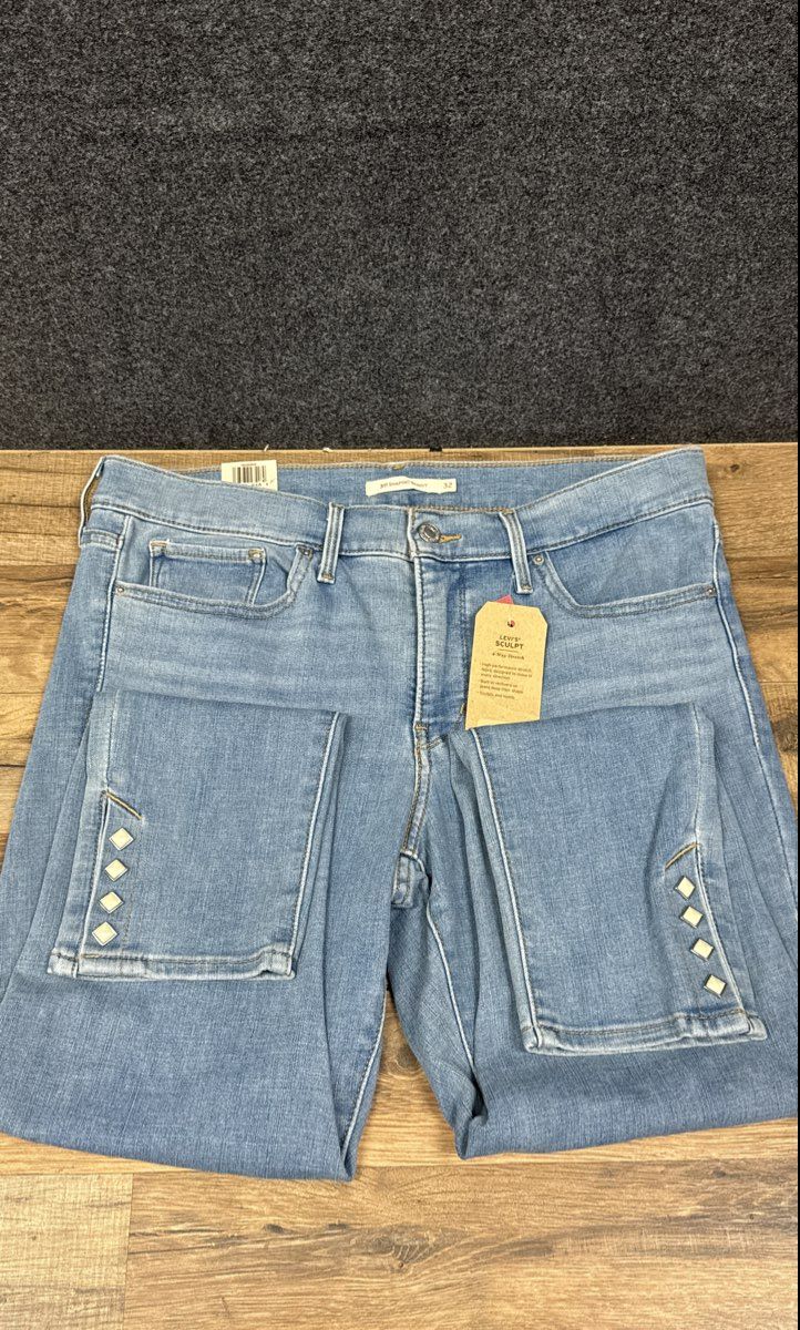 Levi's Women's 311 Shaping Skinny Ankle Jeans Light Wash Studded Sz 14 W32 NWT