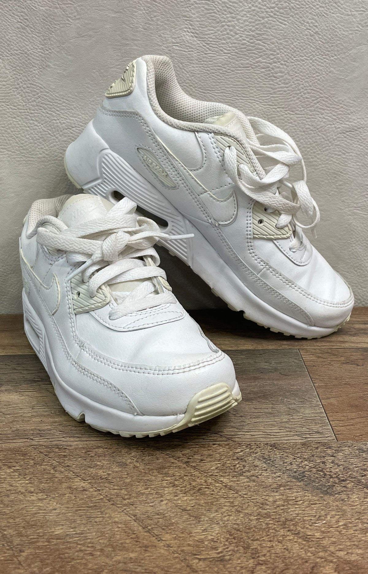 Nike Air Max 90 PS Triple White Low Top Sneakers Size 3Y