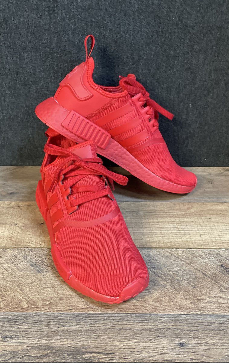 Adidas NMD R1 Triple Red Monochromatic Lifestyle Sneakers Size 7.5