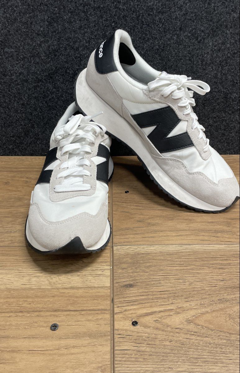 New Balance 237 White Black Sea Salt Sneakers Women's Size 11 Men's 9.5
