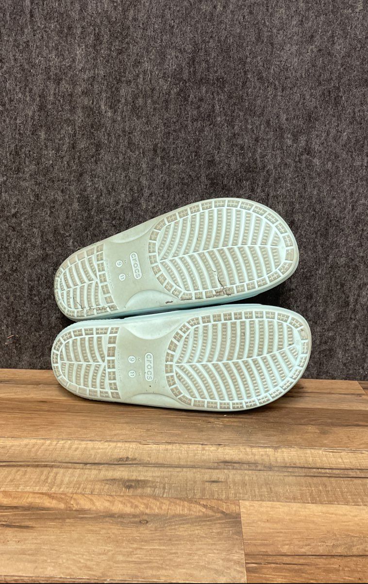 Crocs Classic Dream Sandal Mint Floral Two Strap Slides Men's 9 Women's 11