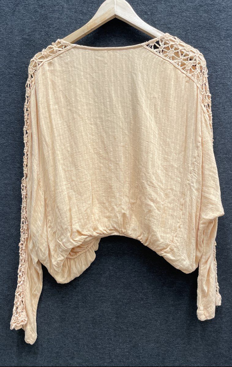 Free People Women's Peach Crochet Lace Sleeve V-Neck Cropped Blouse Top Size S