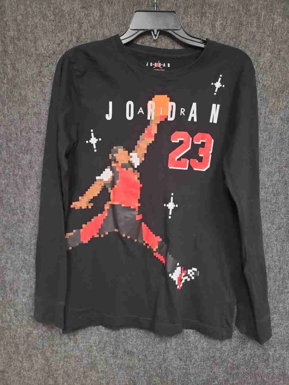 Jordan Boys' Long Sleeve T-Shirt Black Pixelated Jumpman 8-Bit Graphic Sz XL