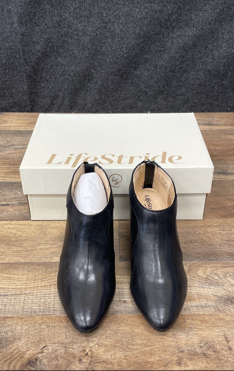 LifeStride Georgia Black Athena Ankle Boots NIB Size 5 M