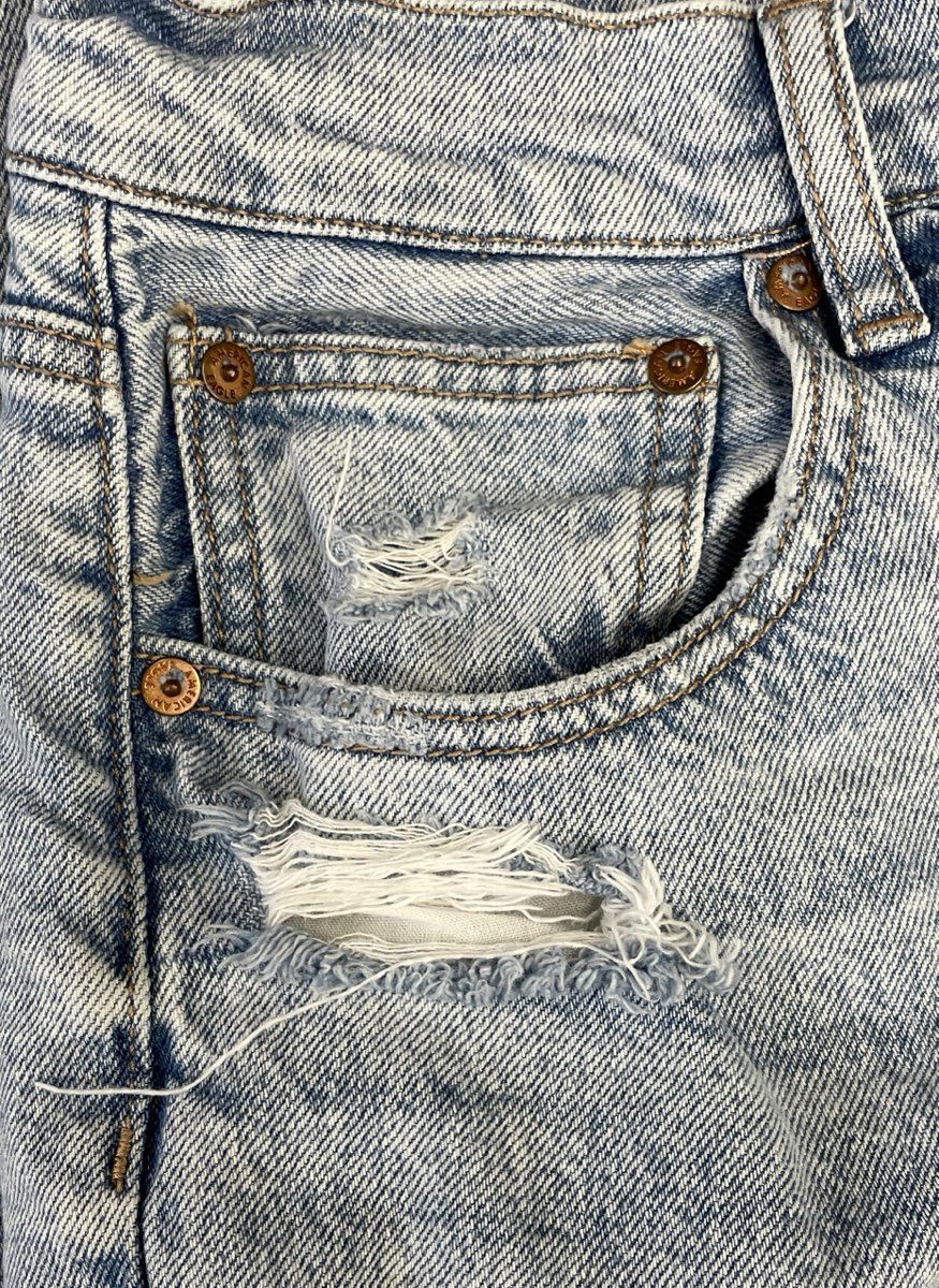 American Eagle Women's Wide Leg Distressed Light Wash Strigid Jeans Sz 12 Short