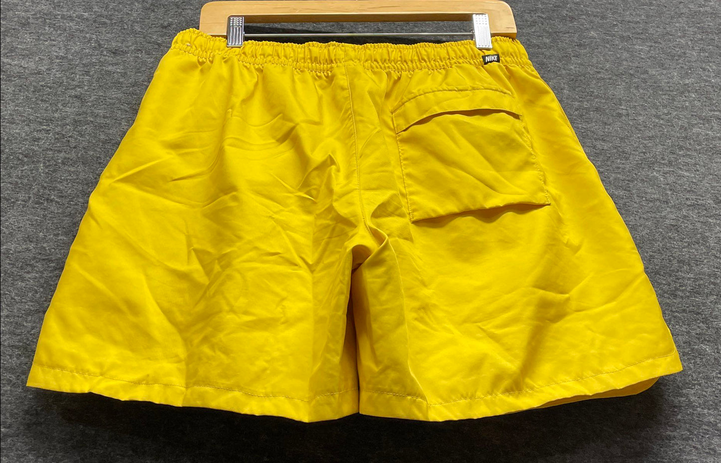Nike Men's Yellow Woven Swim Trunks Mesh Lined Elastic Waist Shorts Size M