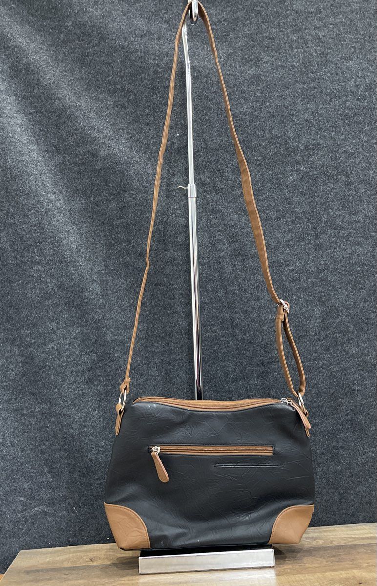 Stone Mountain Black Brown Leather Multi-Pocket Crossbody Shoulder Bag