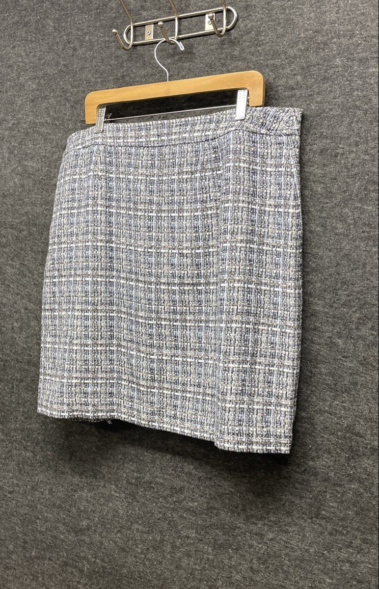 Talbots Women's Blue Gray Tweed Fringed Button Detail Mini Skirt Size 18 NWT