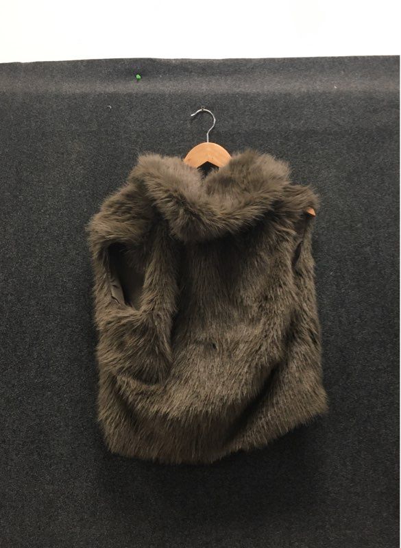 CATO Women's Grey Shaggy Faux Fur Vest Wide Collar New With Tags Sz M