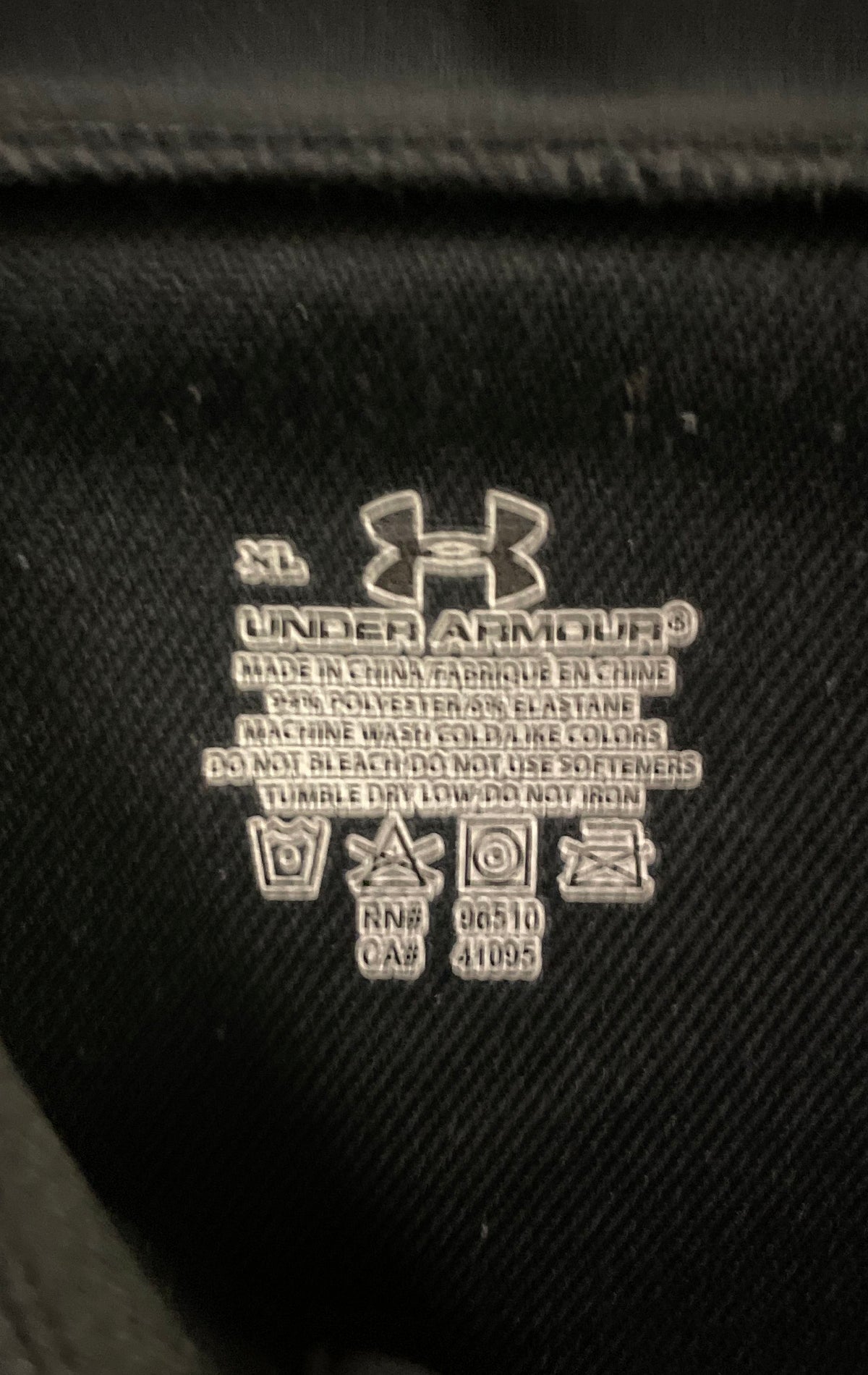 Under Armour Men's Black 1/4 Zip Pullover Lightweight Athletic Size XL