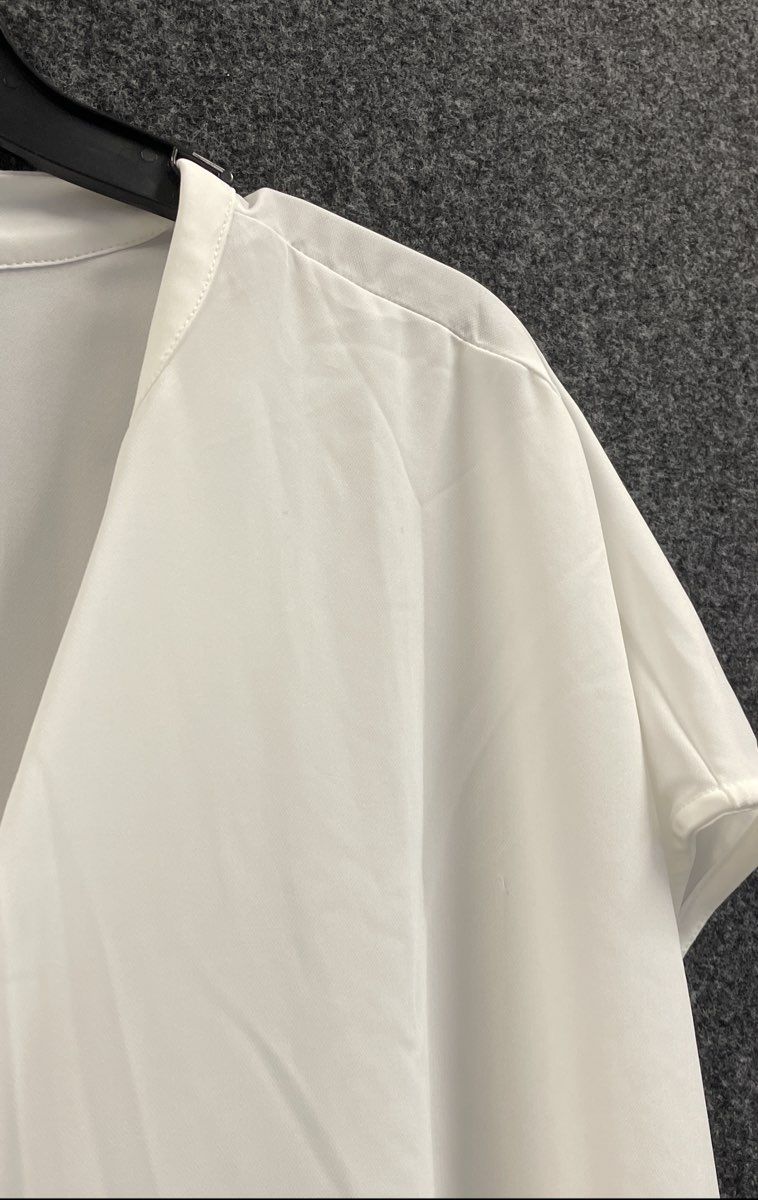 Eloquii Women's White V-Neck Cap Sleeve Button Front Blouse NWT Sz 20