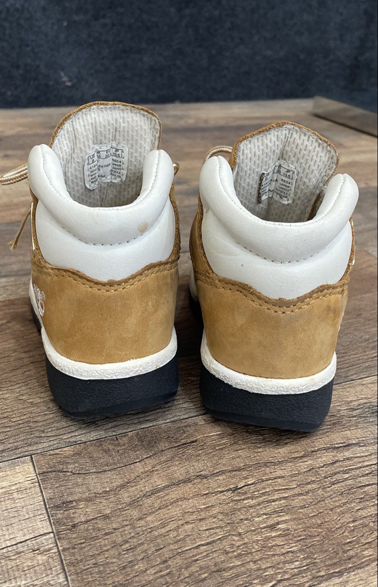 Timberland Toddler Wheat Leather Field Boots Size 6