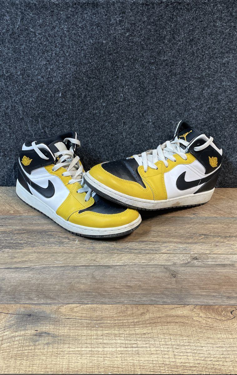Nike Air Jordan 1 Mid Yellow Ochre Black White Basketball Shoes Size 6.5Y