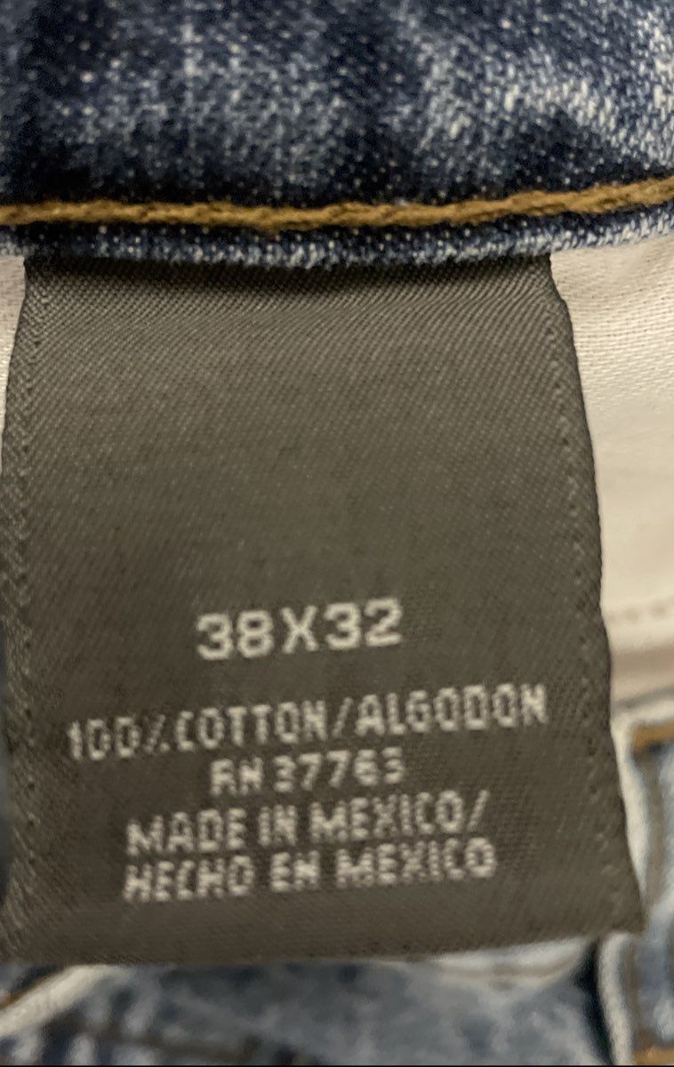 St. John's Bay Men's Classic Fit Light Wash Blue 100% Cotton Jeans XL 38x32