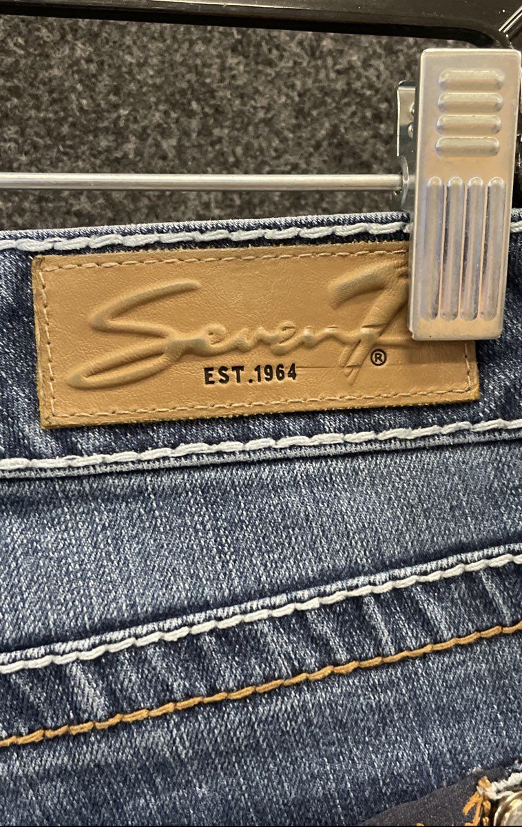Seven7 Women's Blue Bootcut Jeans Contrast Stitch Embroidered Pockets Sz 28
