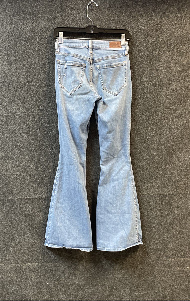 Hollister Women's Light Wash Distressed High-Rise Flare Stretch Jeans Sz 2R