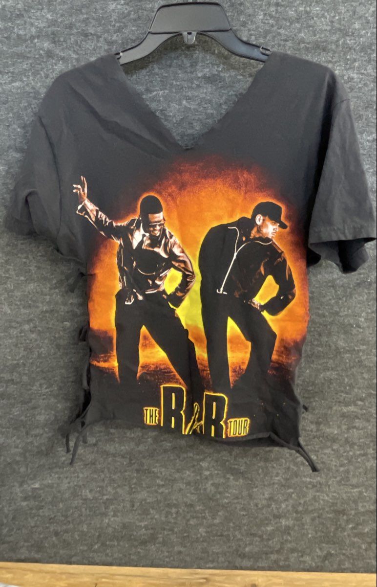 Chris Brown Usher Raymond The R&B Tour T-Shirt Modified Side Lace Graphic Sz L