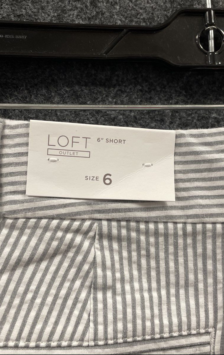 Loft Outlet Women's 6" Shorts Grey White Striped Seersucker NWT Sz 6