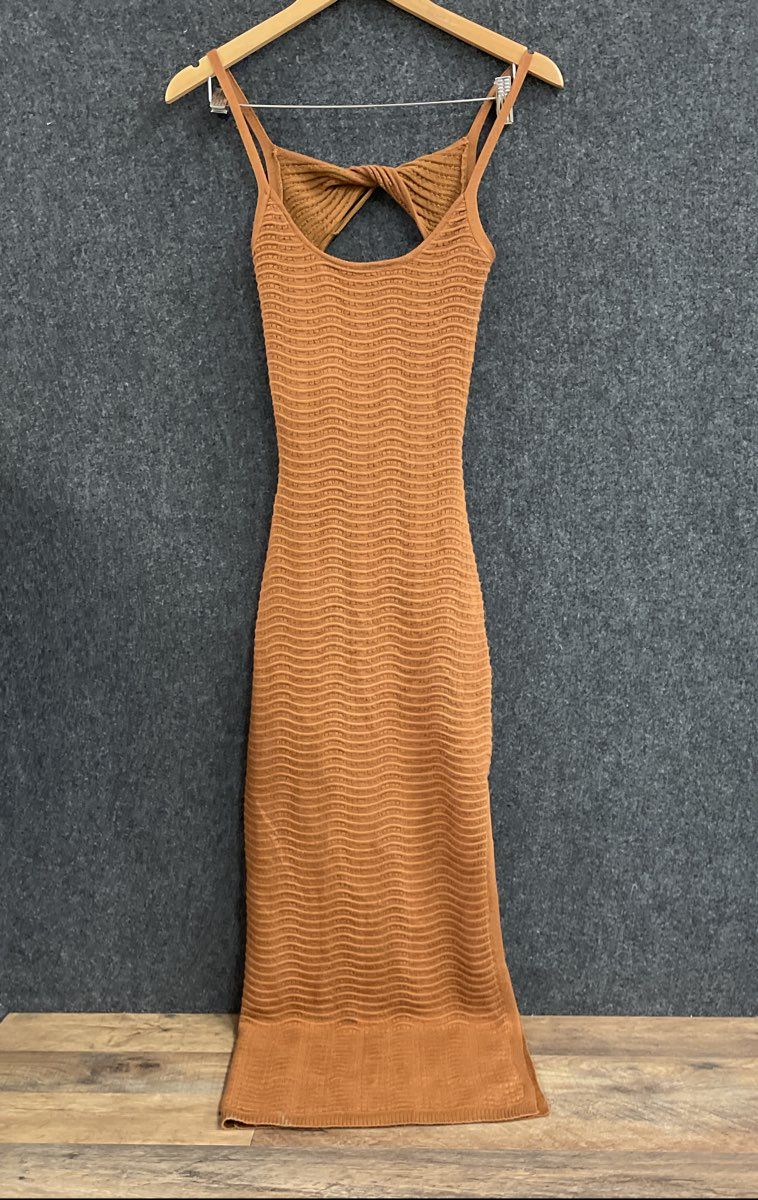 Windsor Women's Burnt Orange Knit Cutout Twist Back Bodycon Midi Dress Sz S