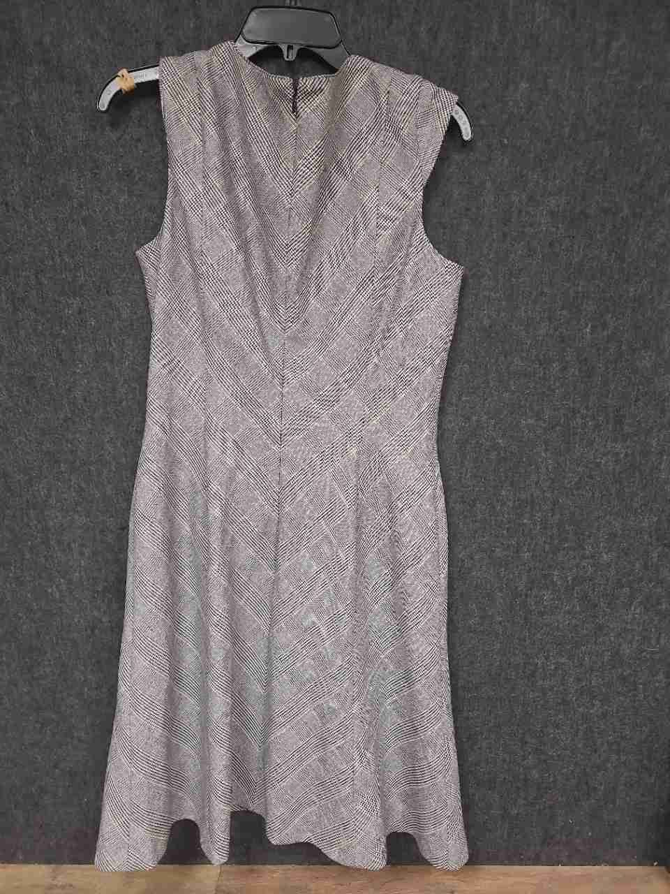 White House Black Market Women's Black White Plaid V-Neck Sleeveless Dress Sz 10