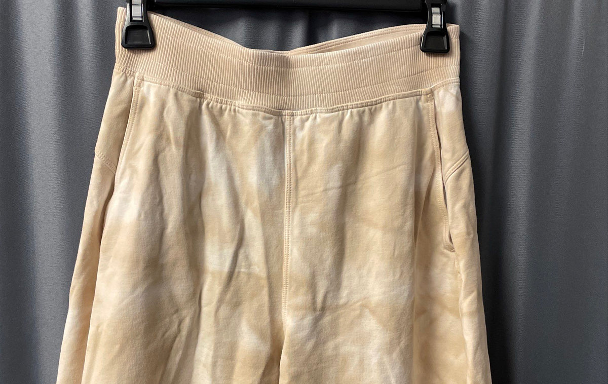Lululemon Women's Tapered Leg Joggers Cream Beige Cloud Wash Size M