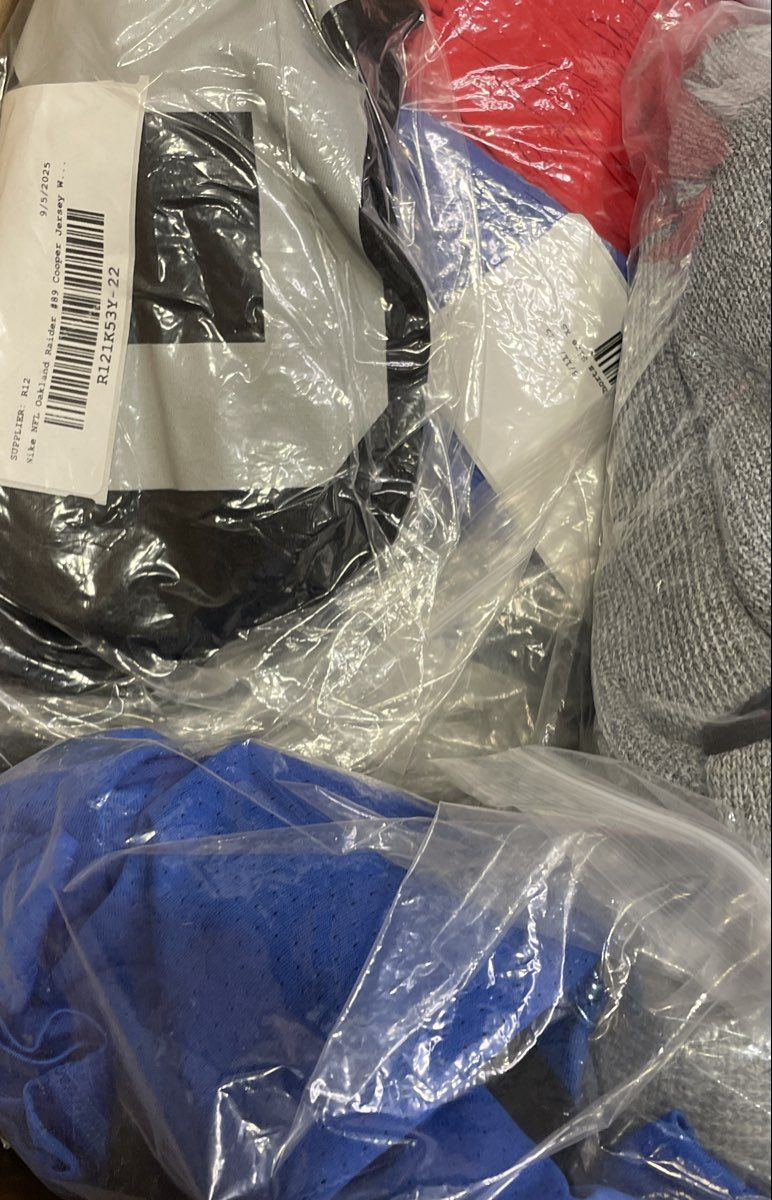Mixed Brand Men's & Women's Clothing Reseller Bulk Lot Assorted Styles 20 Lbs
