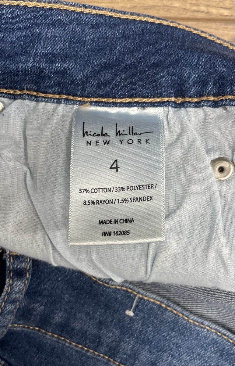 Nicole Miller Women's Blue Soho High Rise Bootcut Rhinestone Jeans Sz 4