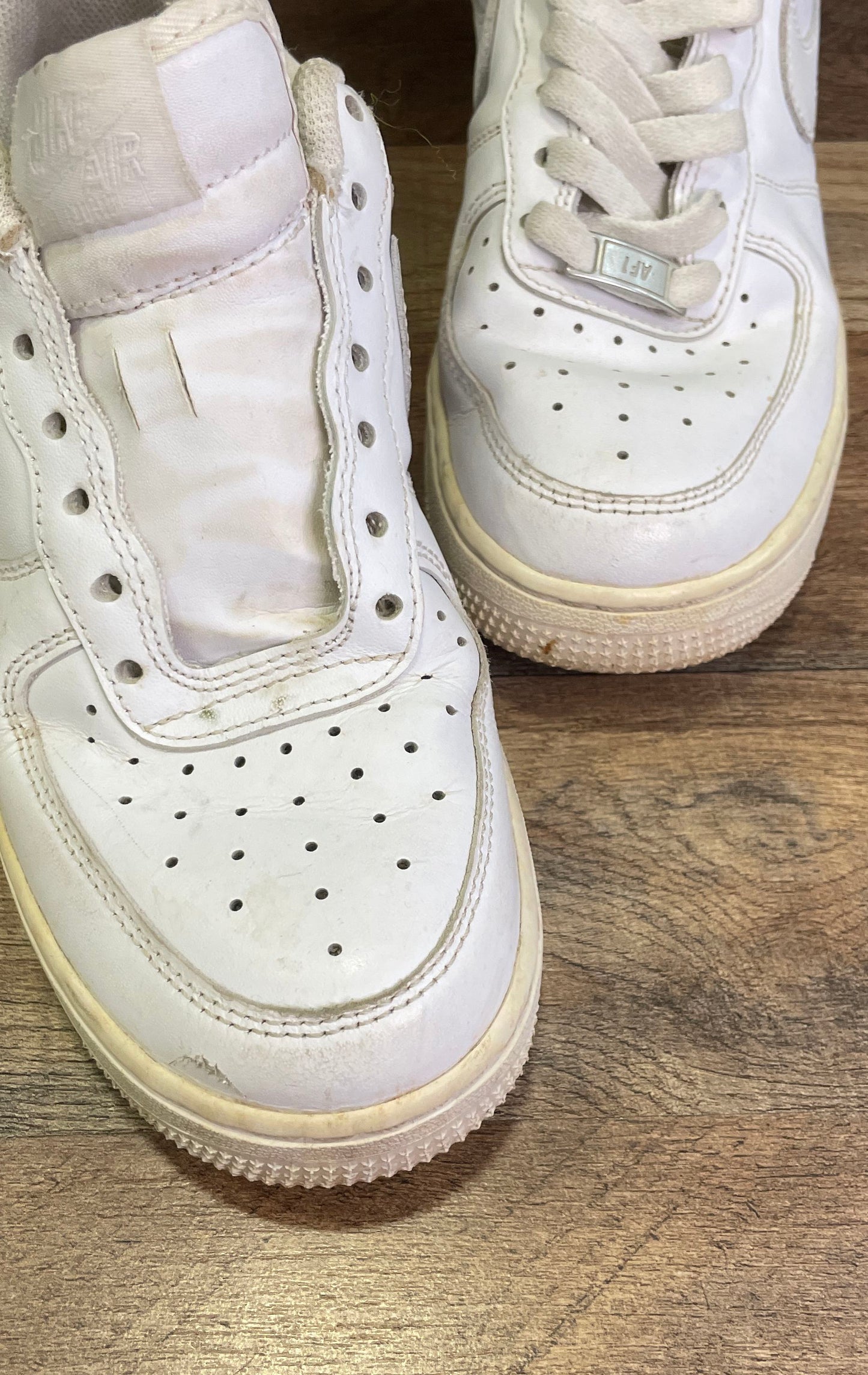 Nike Air Force 1 '07 Triple White DD8959-100 Women's Sneakers Size 7