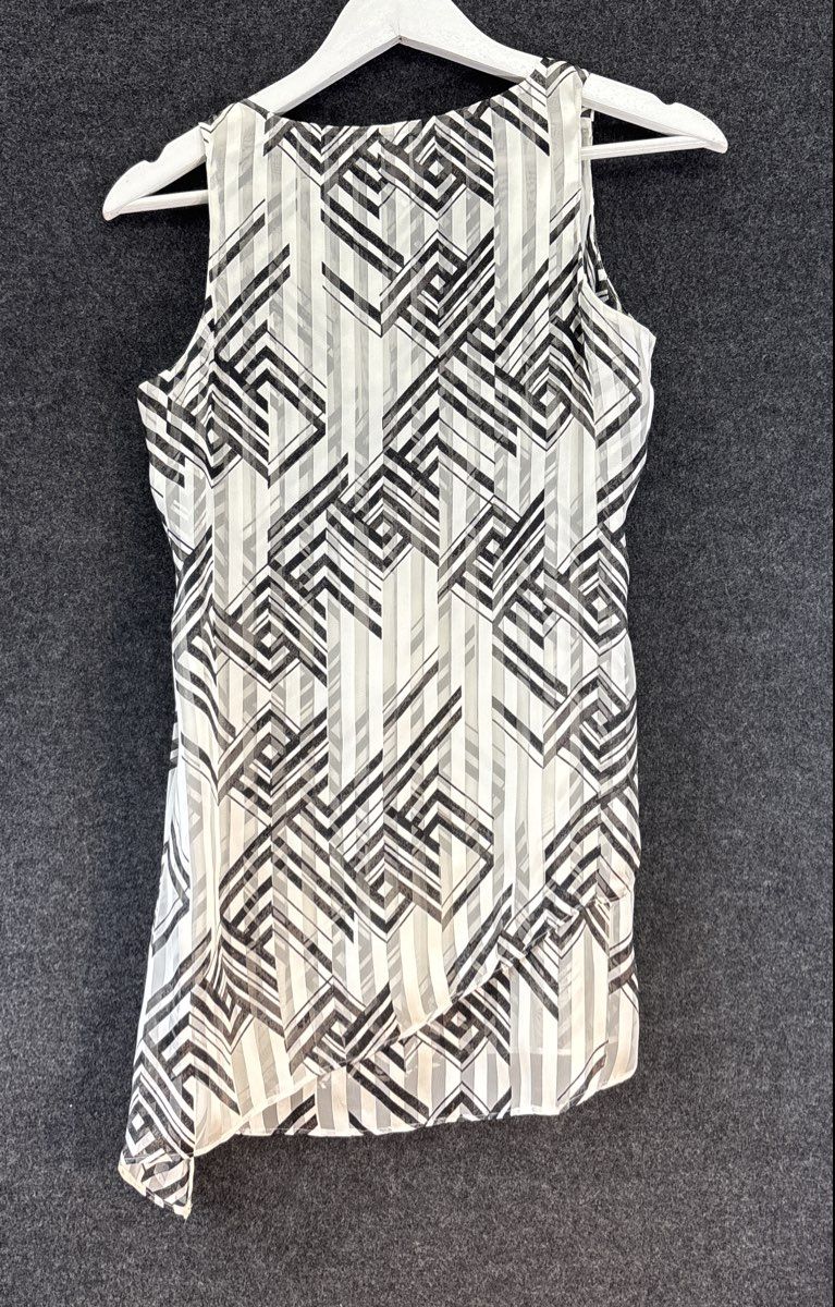 White House Black Market Women's Shadow Stripe V-Neck Tunic Geometric XXS NWT
