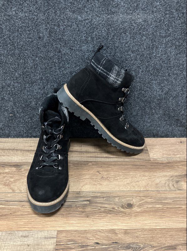 Sonoma Goods for Life Black Plaid Collar Hiking Boots Women's Size 8