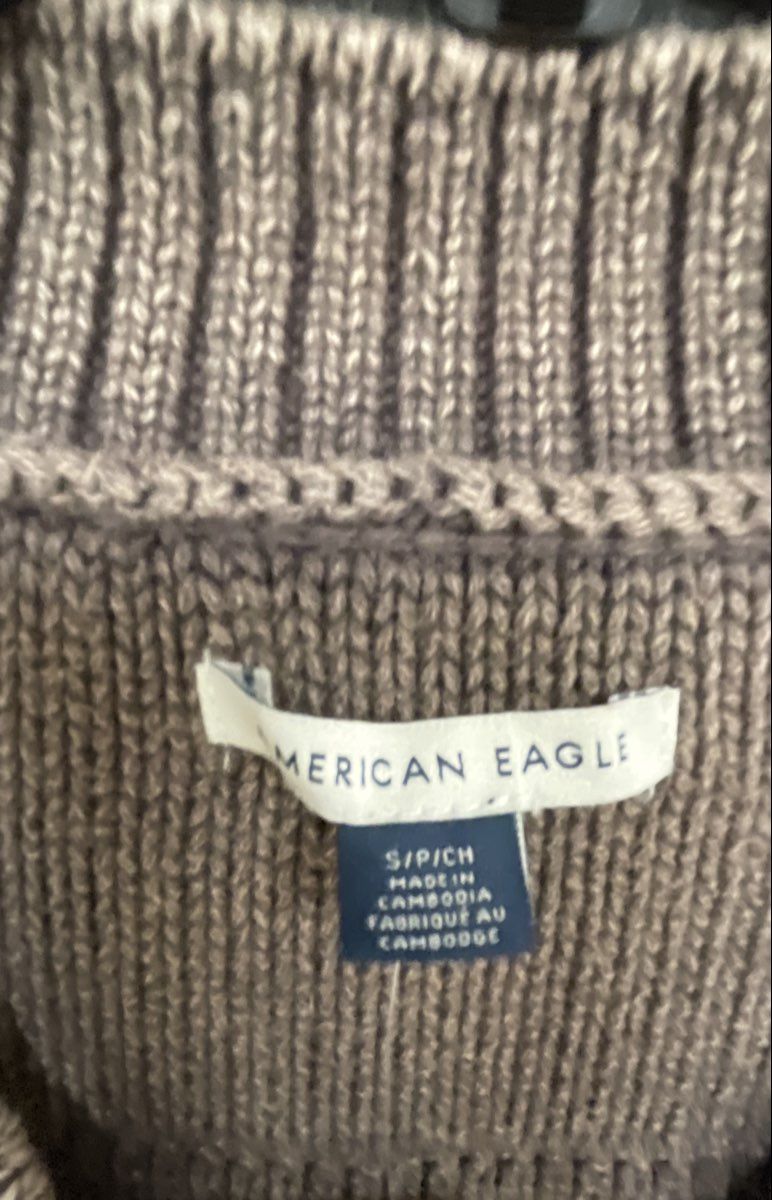American Eagle Women's Brown V-Neck Ribbed Pullover Sweater Sz S NWT