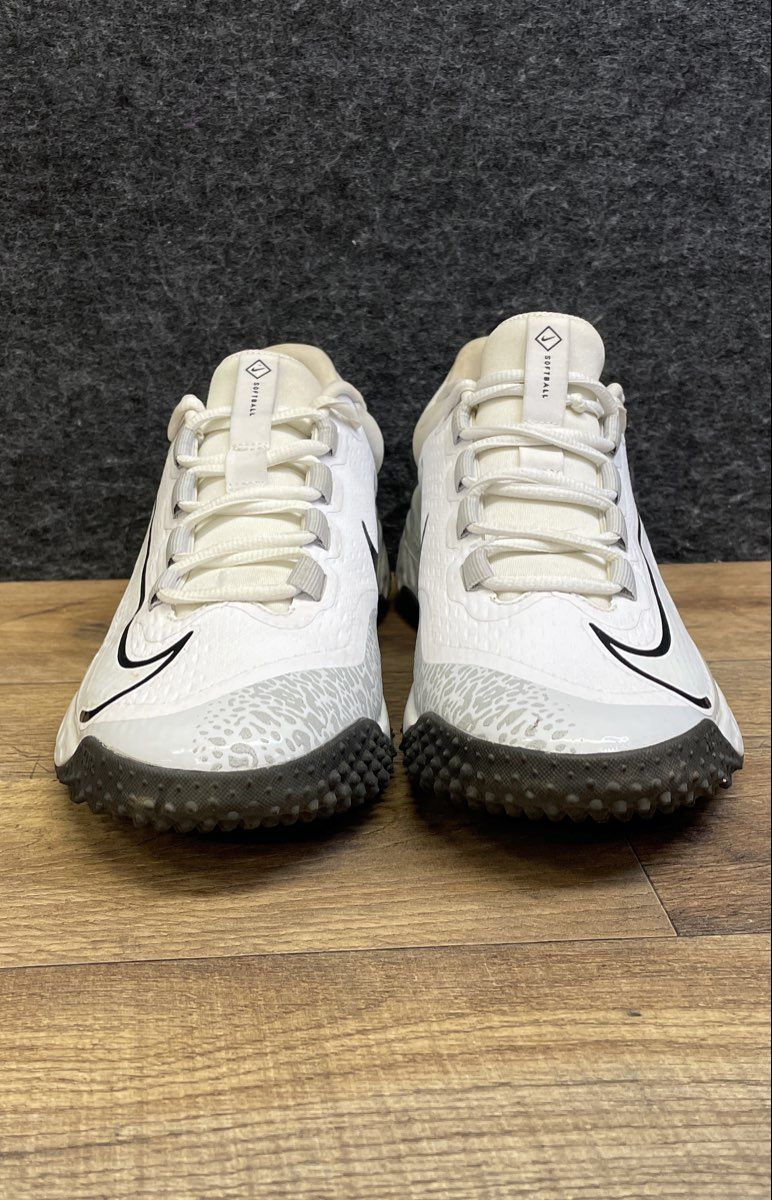 Nike Lunar Hyperdiamond 4 Elite Turf White Black Women's Softball Size 9