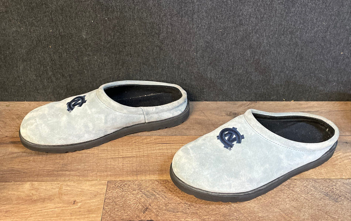 Hush Puppies UNC Tar Heels Suede Clog Slippers Light Blue Men 9 Women 11