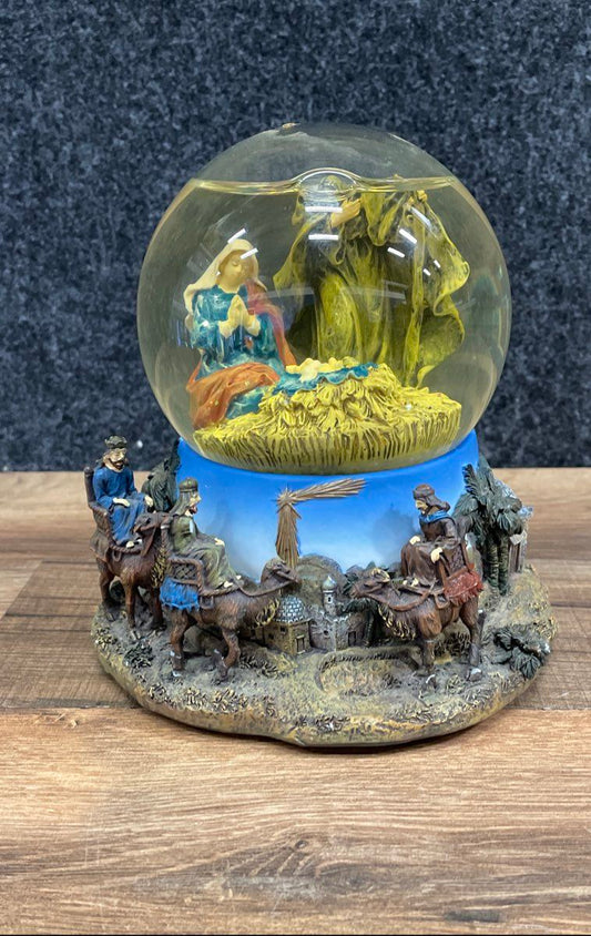 San Francisco Music Box Co Nativity Scene Musical Snowglobe O Little Town
