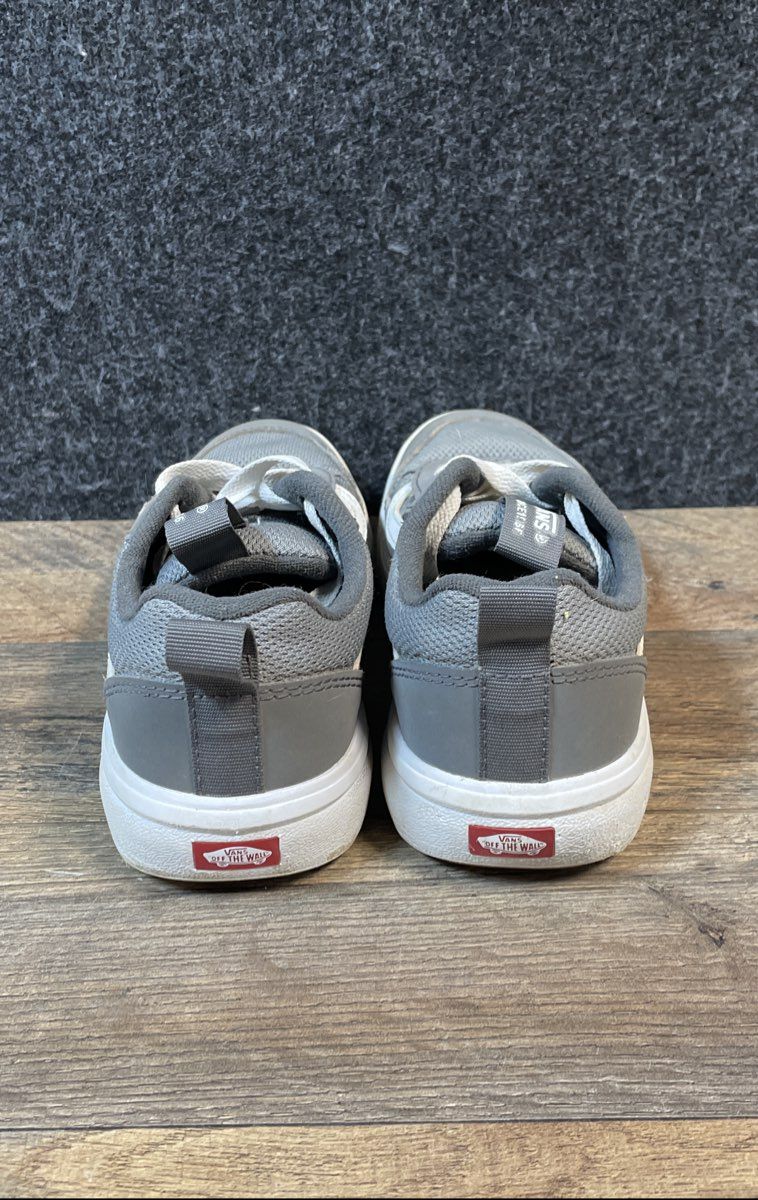 Vans UltraRange Rapidweld Grey White Youth Sneakers Size 4Y