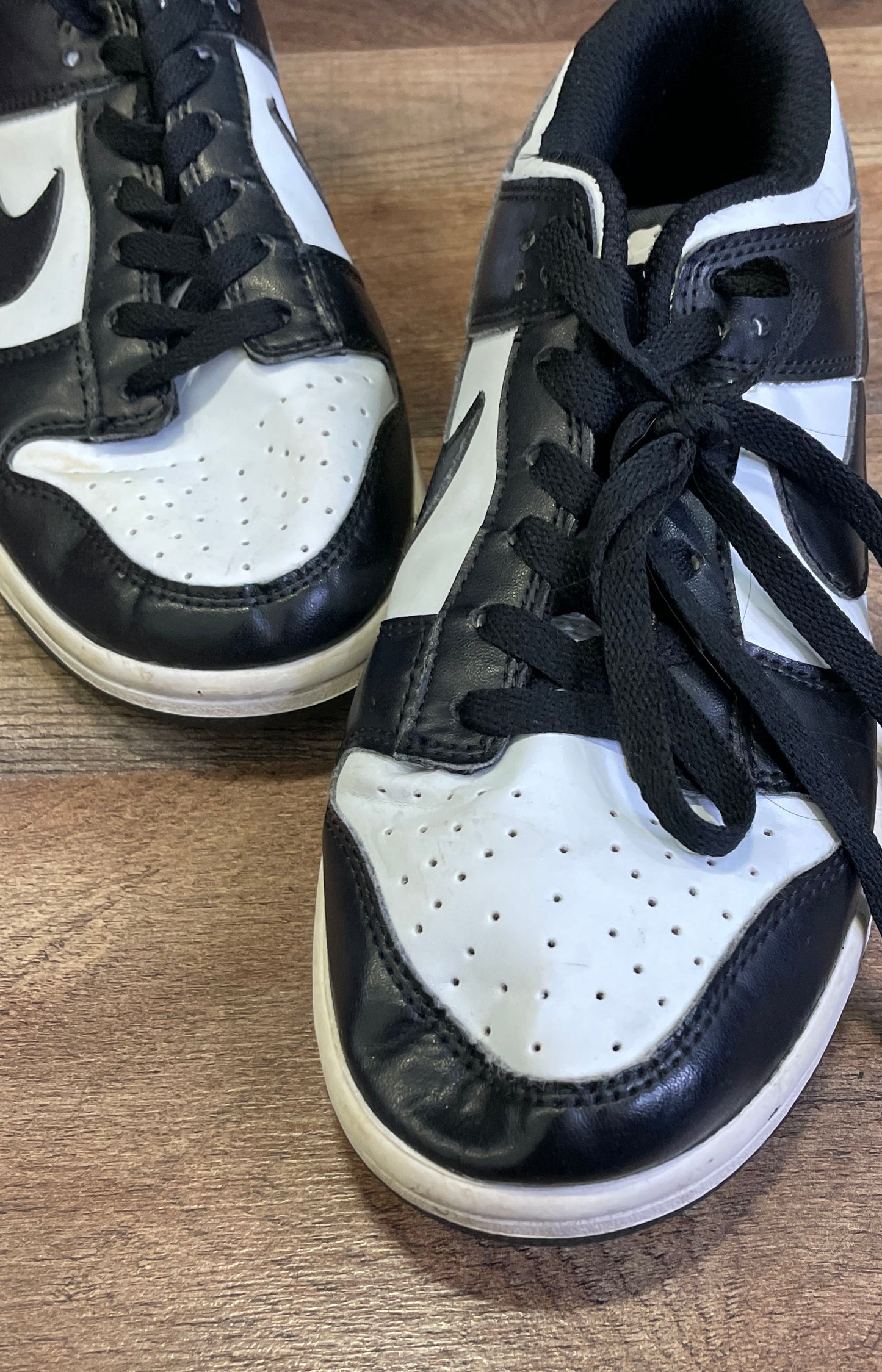 Nike Dunk Low Panda Black White 2022 Women's Size 8 DD1391-100
