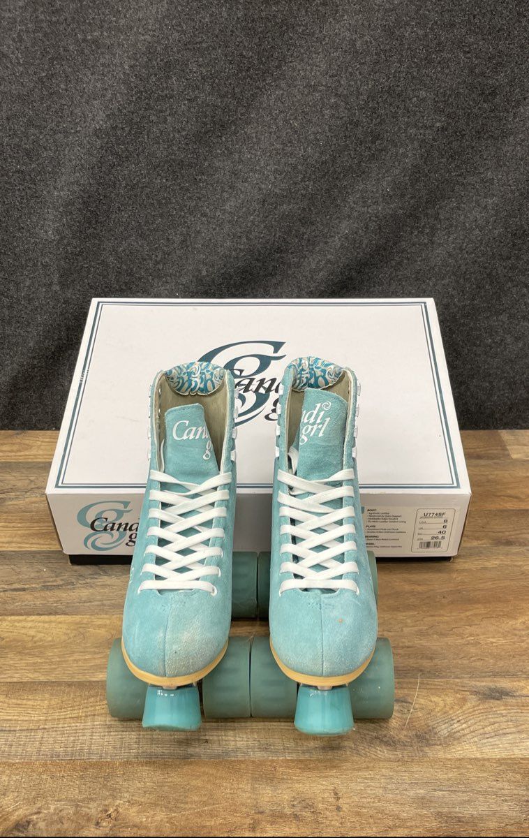 Roller Derby Candi Grl Carlin Quad Skates Women's Size 8 Sea Foam Blue
