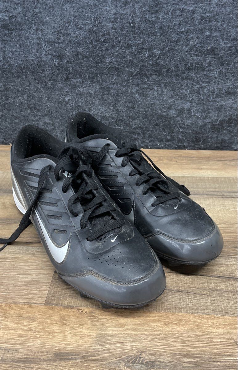 Nike Land Shark Black Metallic Silver Football Cleats Size 10.5