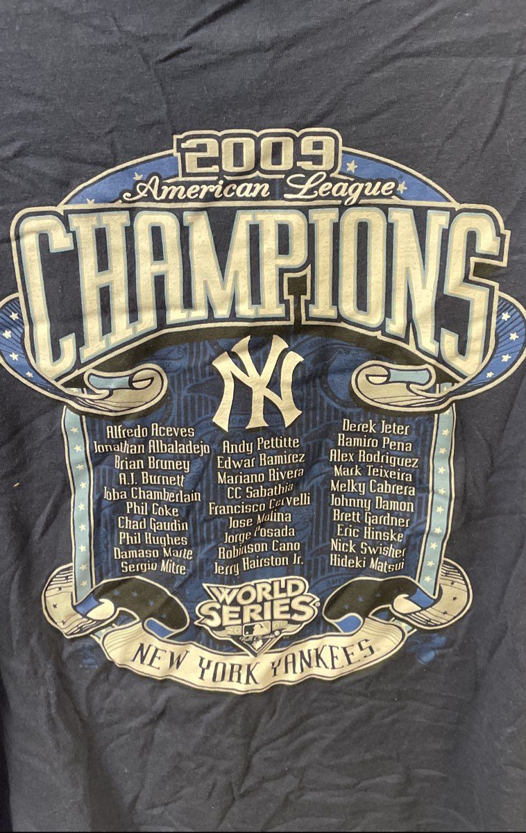 Majestic Men's NY Yankees Navy 2009 American League Champions Roster Tee 2XL