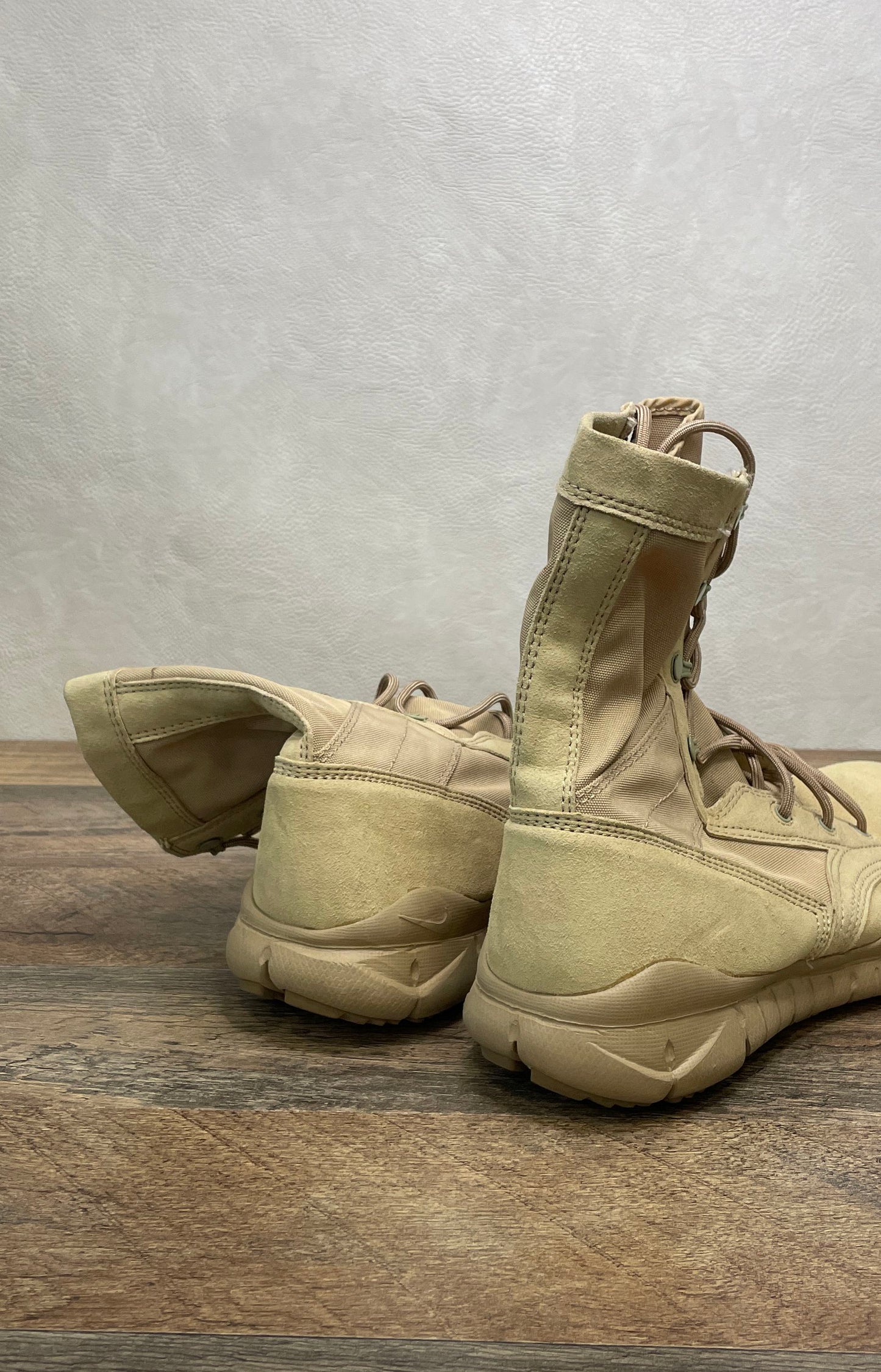 Nike SFB Field 8" British Khaki Tactical Military Boots Men's Size 7