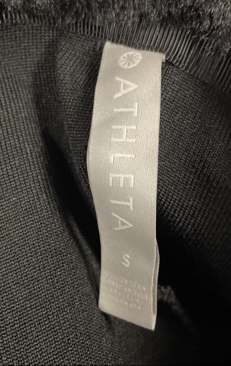 Athleta Women's Triumph Luxe Shine Hoodie Dress Black Thumbholes Sz S