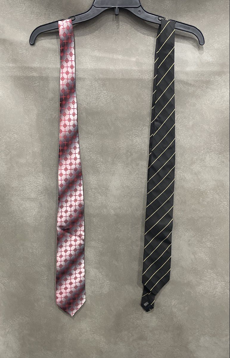 Uomo Venetto Men's Ties Lot of 2 Geometric Red Pink Black Gold Stripe Handmade