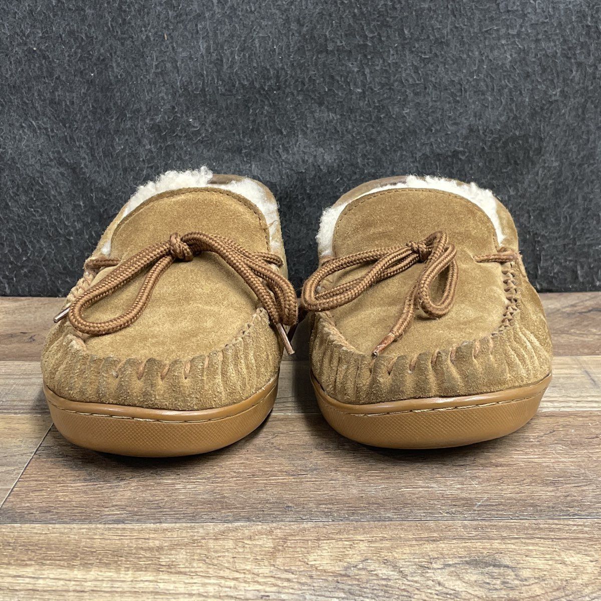 Bearpaw Moc II Tan Suede Sheepskin Lined Men's Moccasin Slippers Size 9