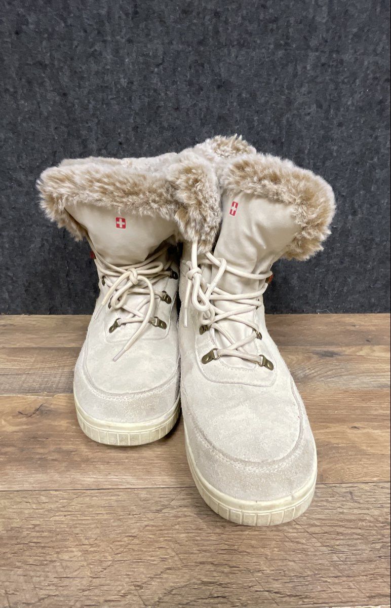 Swiss Tech Tan Faux Fur Trim Waterproof Cold Weather Winter Boots Size 11
