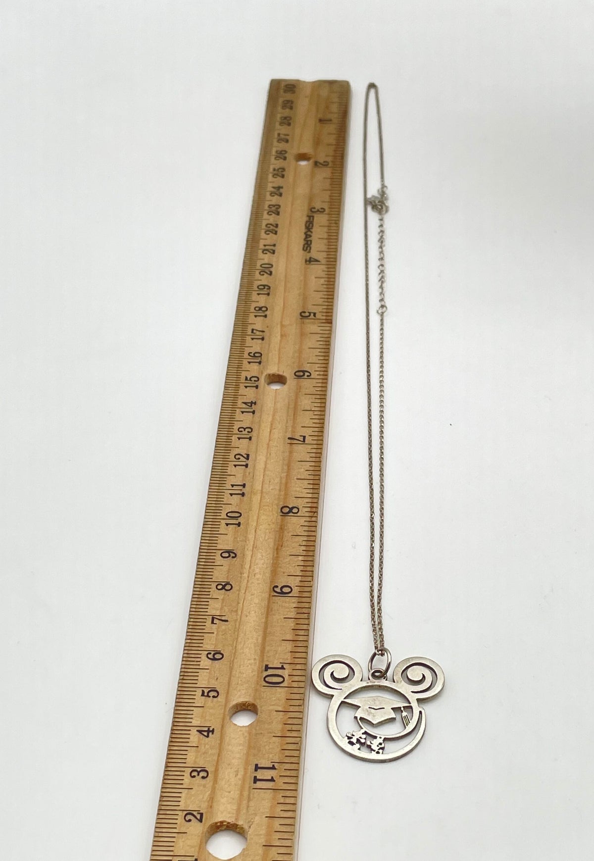 925 Sterling Silver Disney Mickey Mouse Graduation Cap Pendant Necklace 5.7g