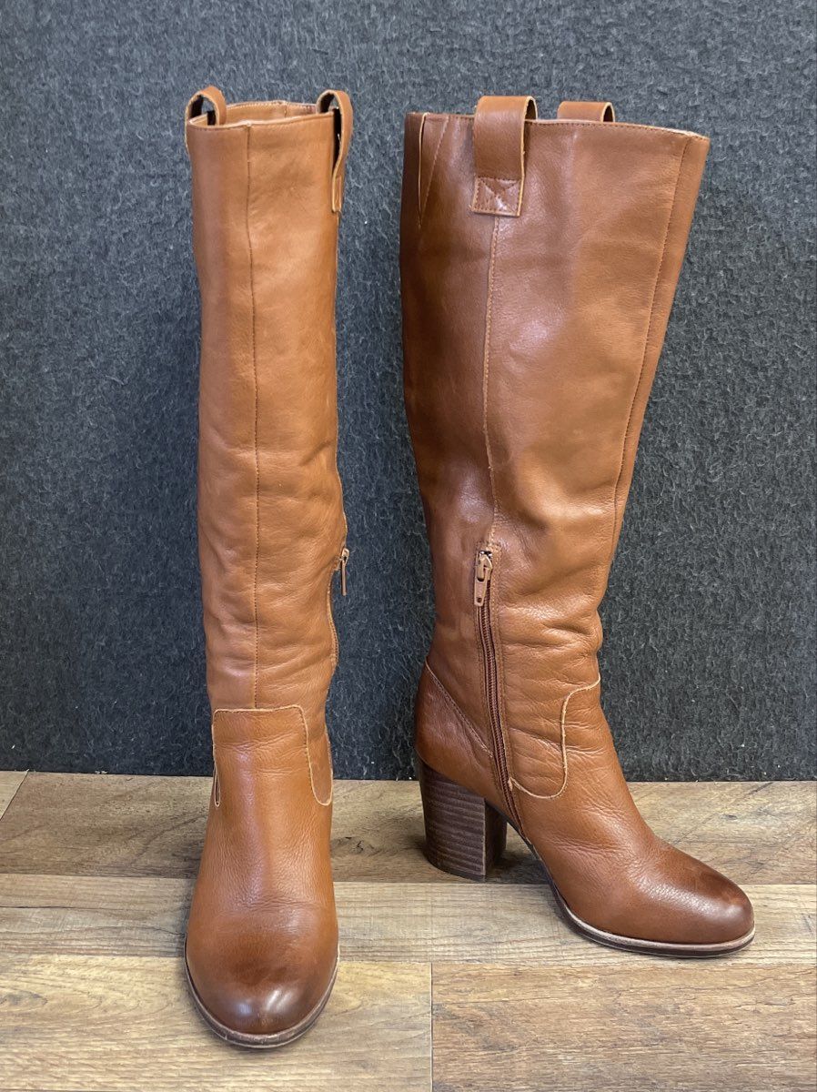 Gianni Bini Cognac Brown Leather Knee High Heeled Boots Women's Size 5.5M
