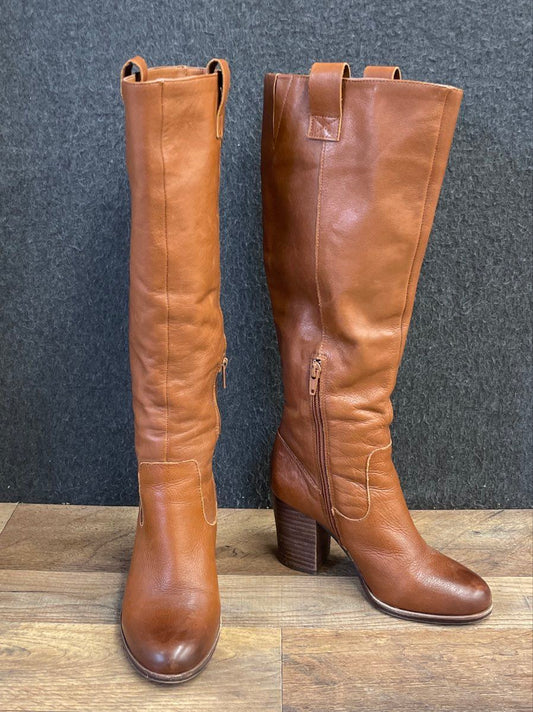 Gianni Bini Cognac Brown Leather Knee High Heeled Boots Women's Size 5.5M