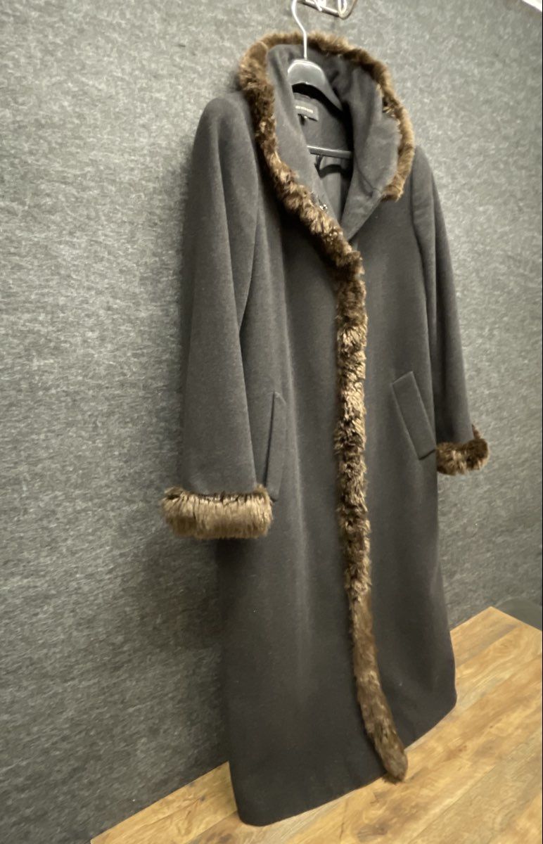 Jones New York Women's Black Long Overcoat Faux Fur Trim Snap Closure Size 10